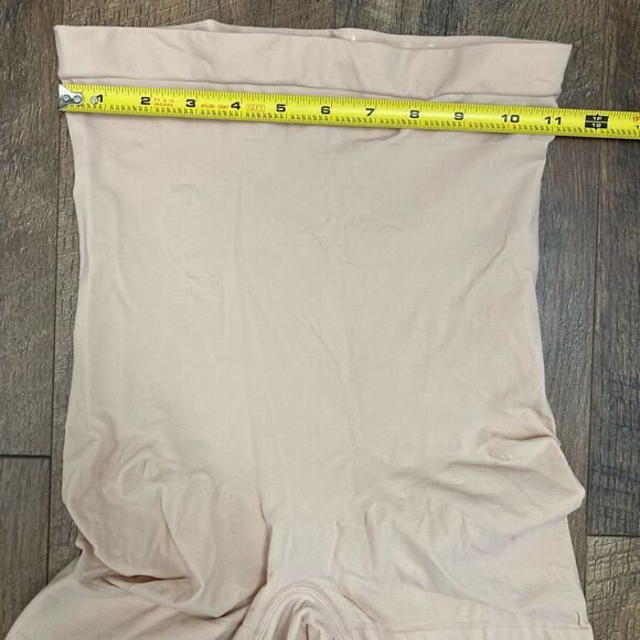 SPANX Higher Power Short High Waistet Shaper Short Soft Nude Size 1X New Open - Picture 4 of 7